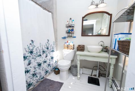3 Pine Street Newtown CT 06482