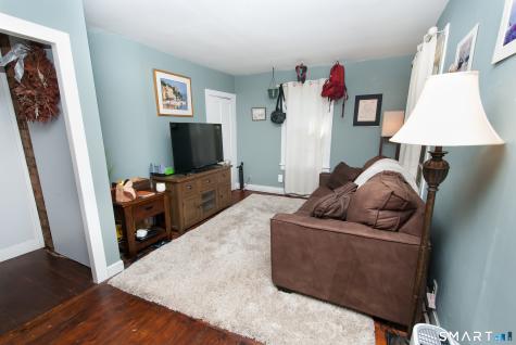 3 Pine Street Newtown CT 06482