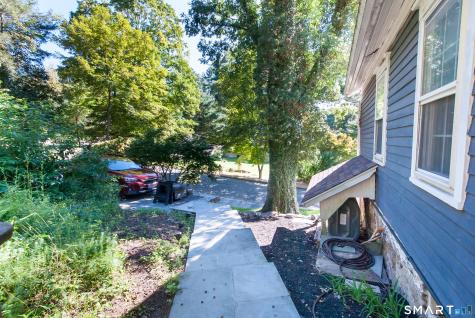 3 Pine Street Newtown CT 06482
