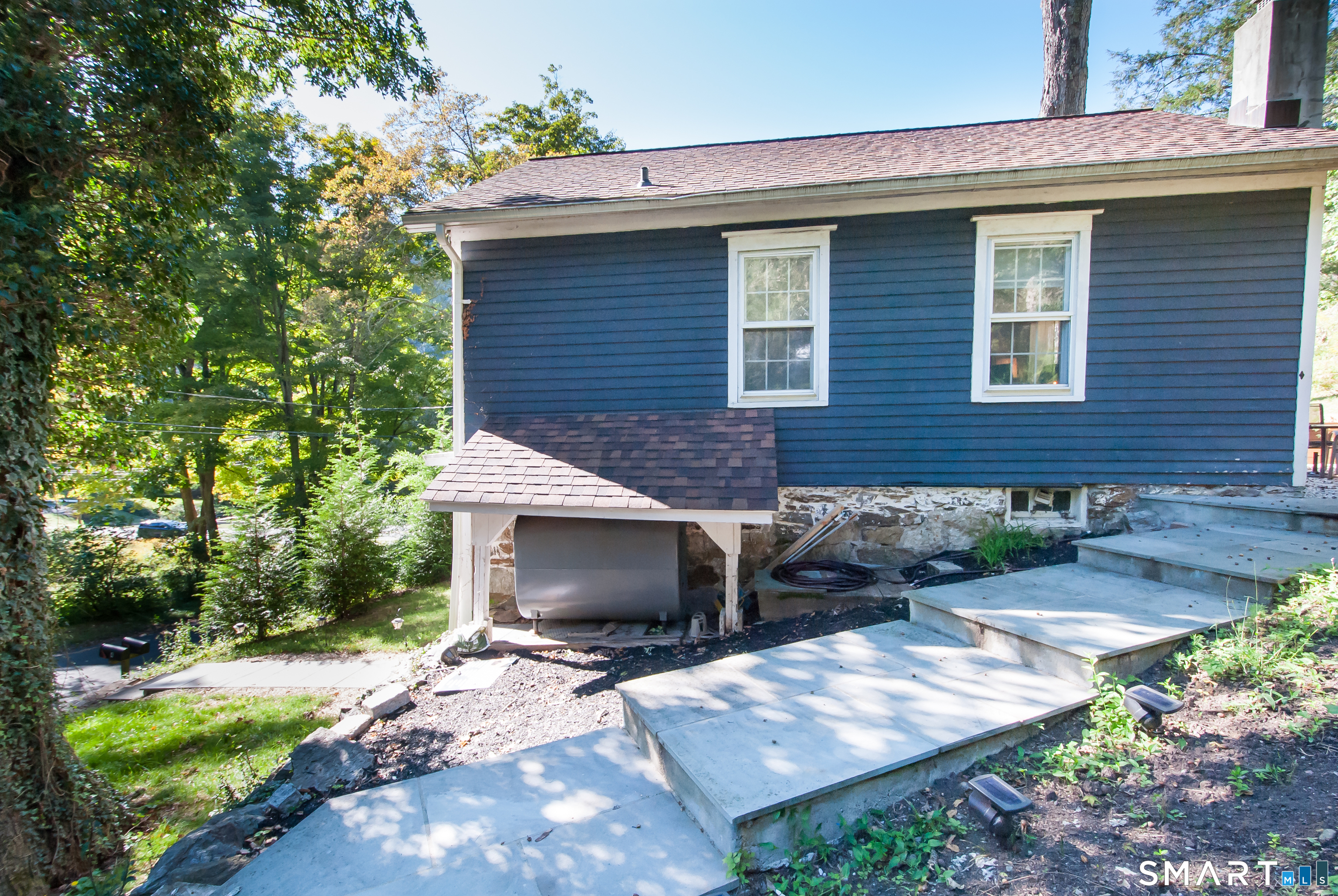 3 Pine Street Newtown CT 06482
