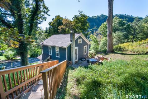 3 Pine Street Newtown CT 06482