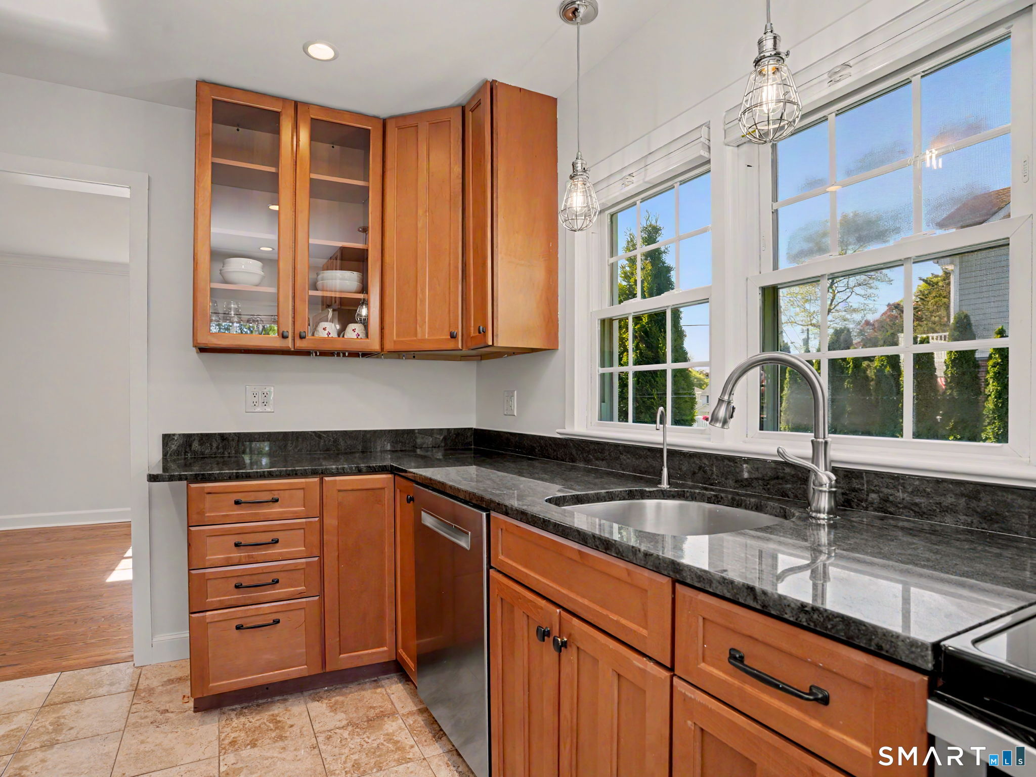 40 Woodbury Avenue Stamford CT 06907