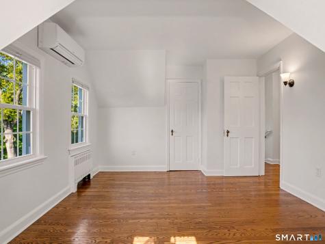 40 Woodbury Avenue Stamford CT 06907