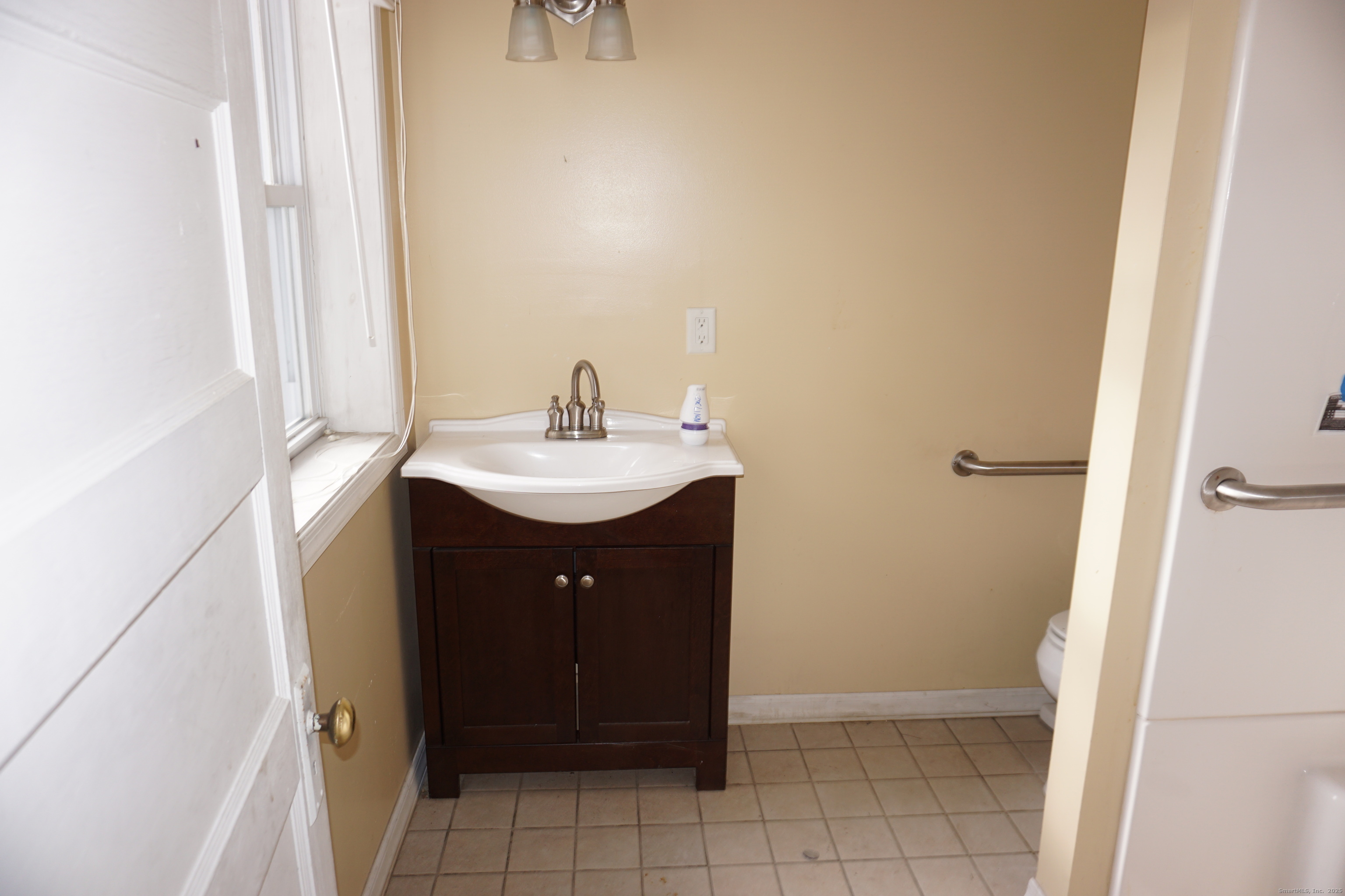 37 Franklin Street Ludlow MA 01056