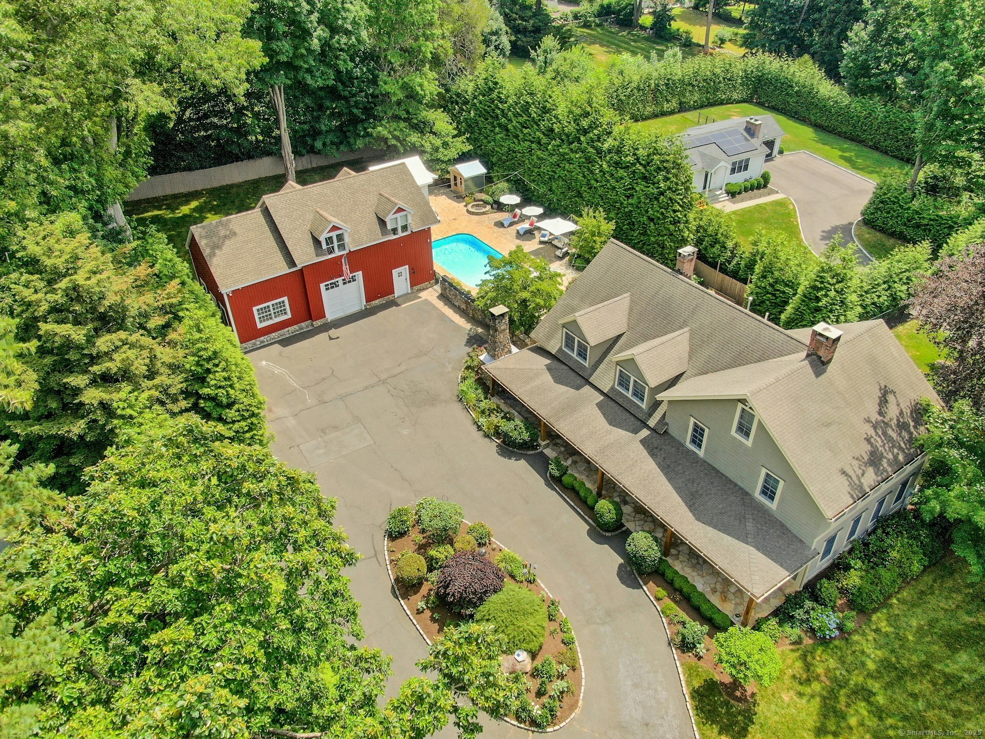 2024 Stratfield Road Fairfield CT 06825