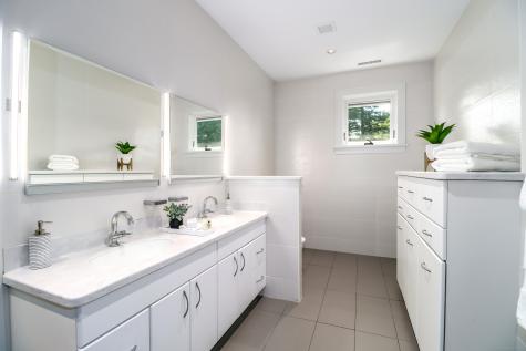 13 Kellogg Street Brookfield CT 06804
