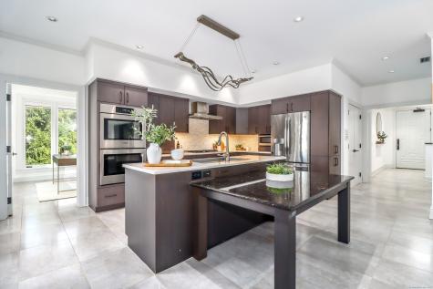 13 Kellogg Street Brookfield CT 06804
