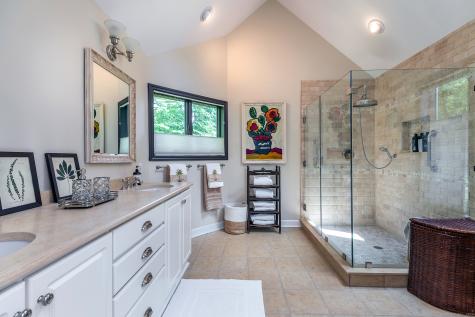 8 Heritage Island Road New Fairfield CT 06812