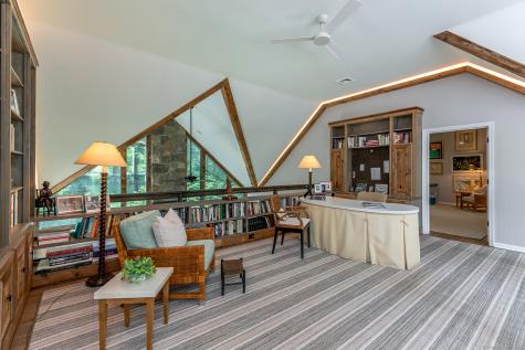 8 Heritage Island Road New Fairfield CT 06812
