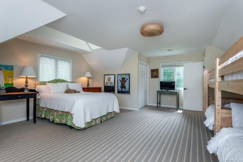 8 Heritage Island Road New Fairfield CT 06812