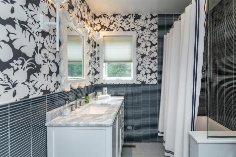 8 Heritage Island Road New Fairfield CT 06812