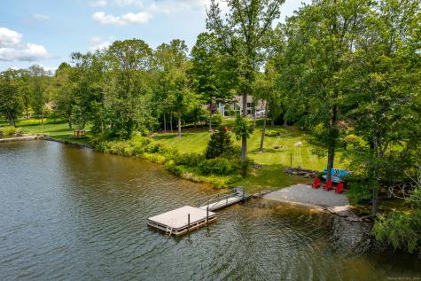 8 Heritage Island Road New Fairfield CT 06812