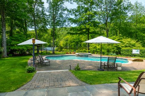 8 Heritage Island Road New Fairfield CT 06812