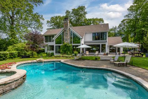 8 Heritage Island Road New Fairfield CT 06812