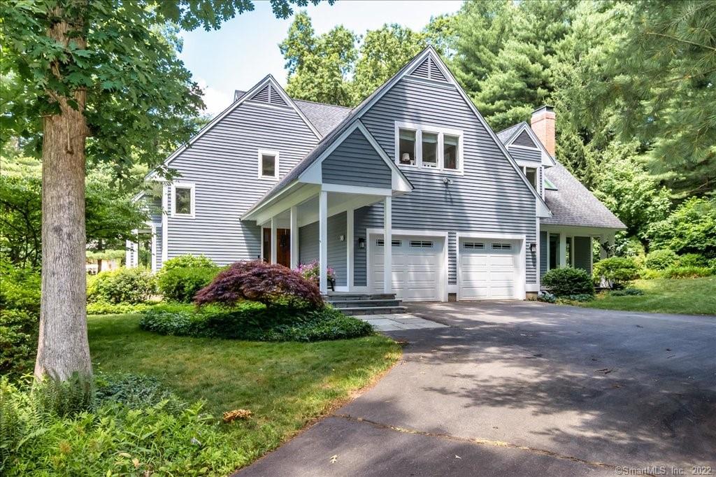 10 Essex Court Farmington CT 06032