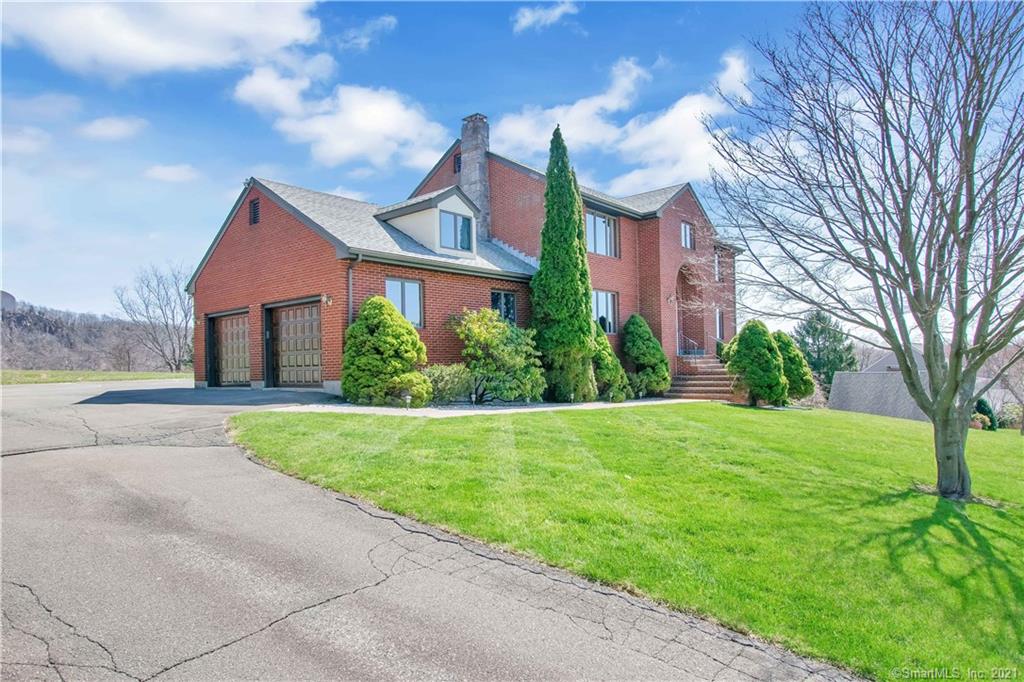 17 Valley View Drive Wallingford CT 06492