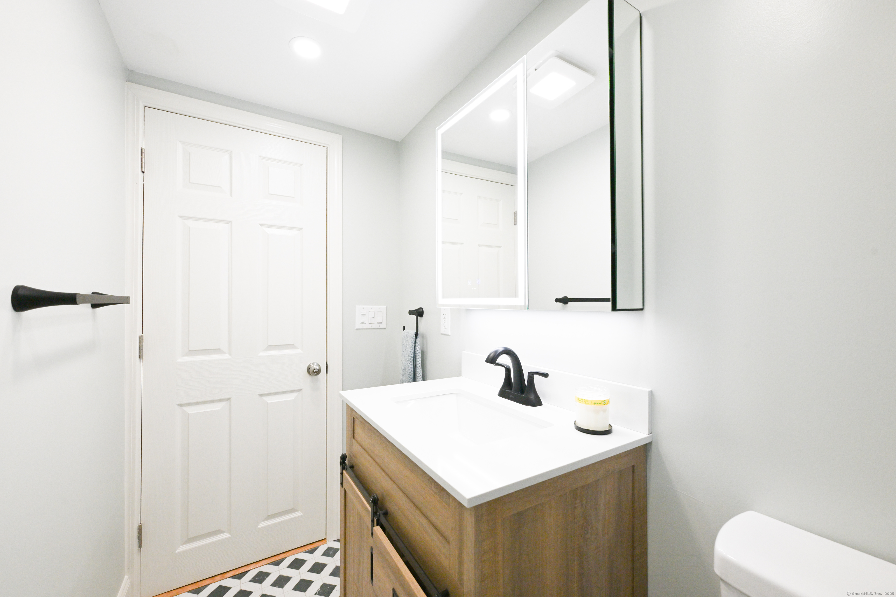 12 Armitage Court Ashford CT 06278