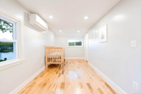 12 Armitage Court Ashford CT 06278