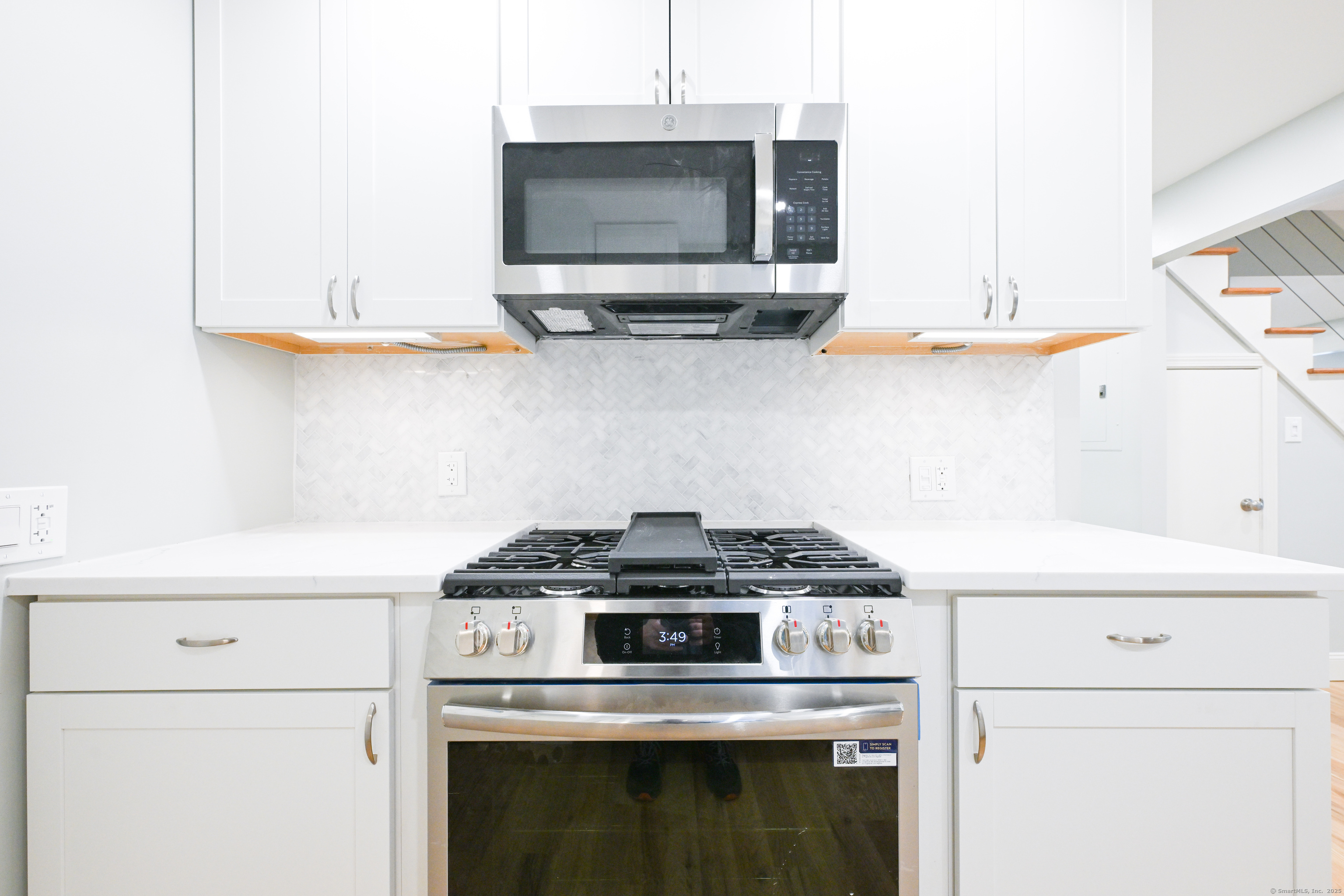 12 Armitage Court Ashford CT 06278