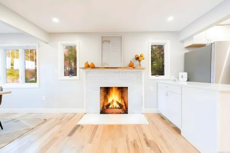 12 Armitage Court Ashford CT 06278