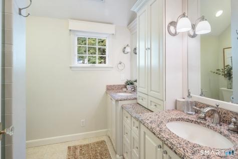 8 Spicewood Lane Wilton CT 06897