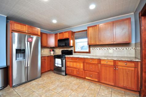 1002 Poquonock Avenue Windsor CT 06095