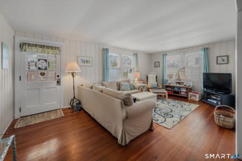 8 Biscayne Boulevard Old Lyme CT 06371