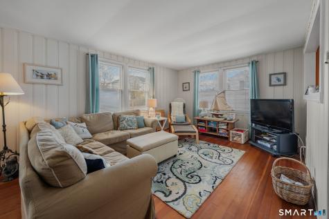 8 Biscayne Boulevard Old Lyme CT 06371