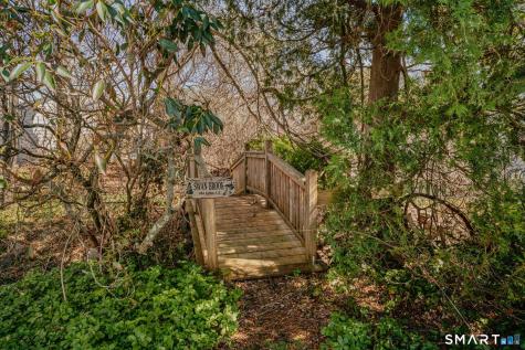 8 Biscayne Boulevard Old Lyme CT 06371