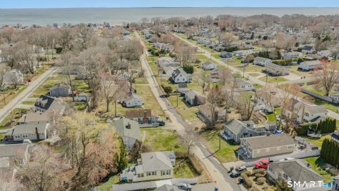 8 Biscayne Boulevard Old Lyme CT 06371
