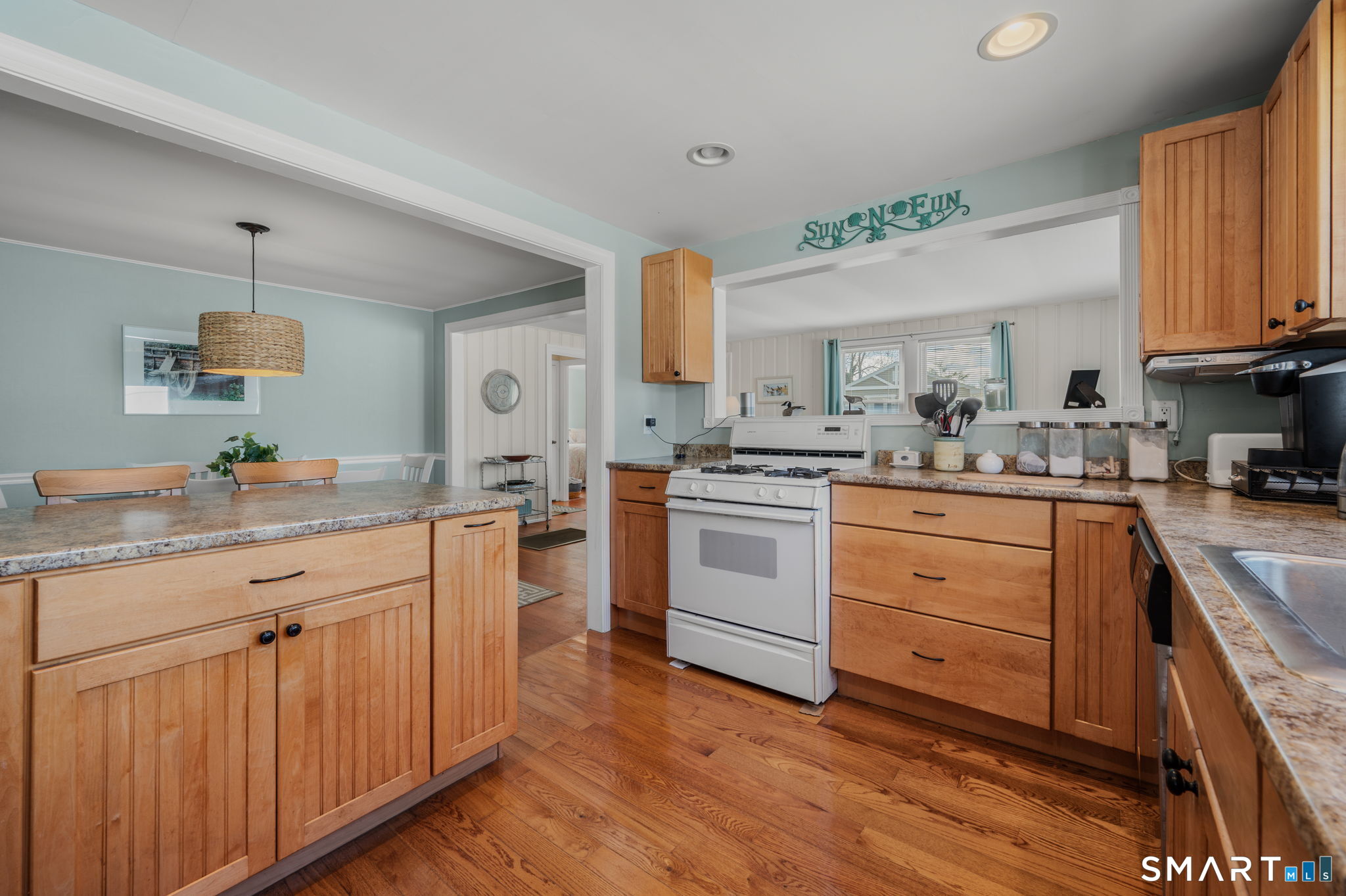 8 Biscayne Boulevard Old Lyme CT 06371