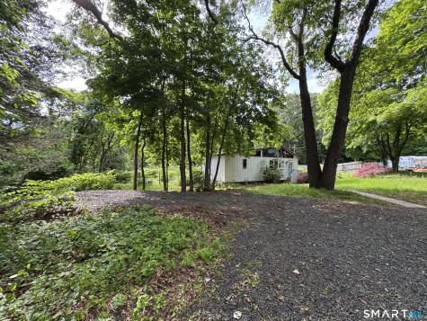28 Pleasant Avenue East Haven CT 06512