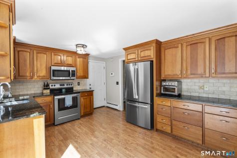 25 Karen Drive Portland CT 06480