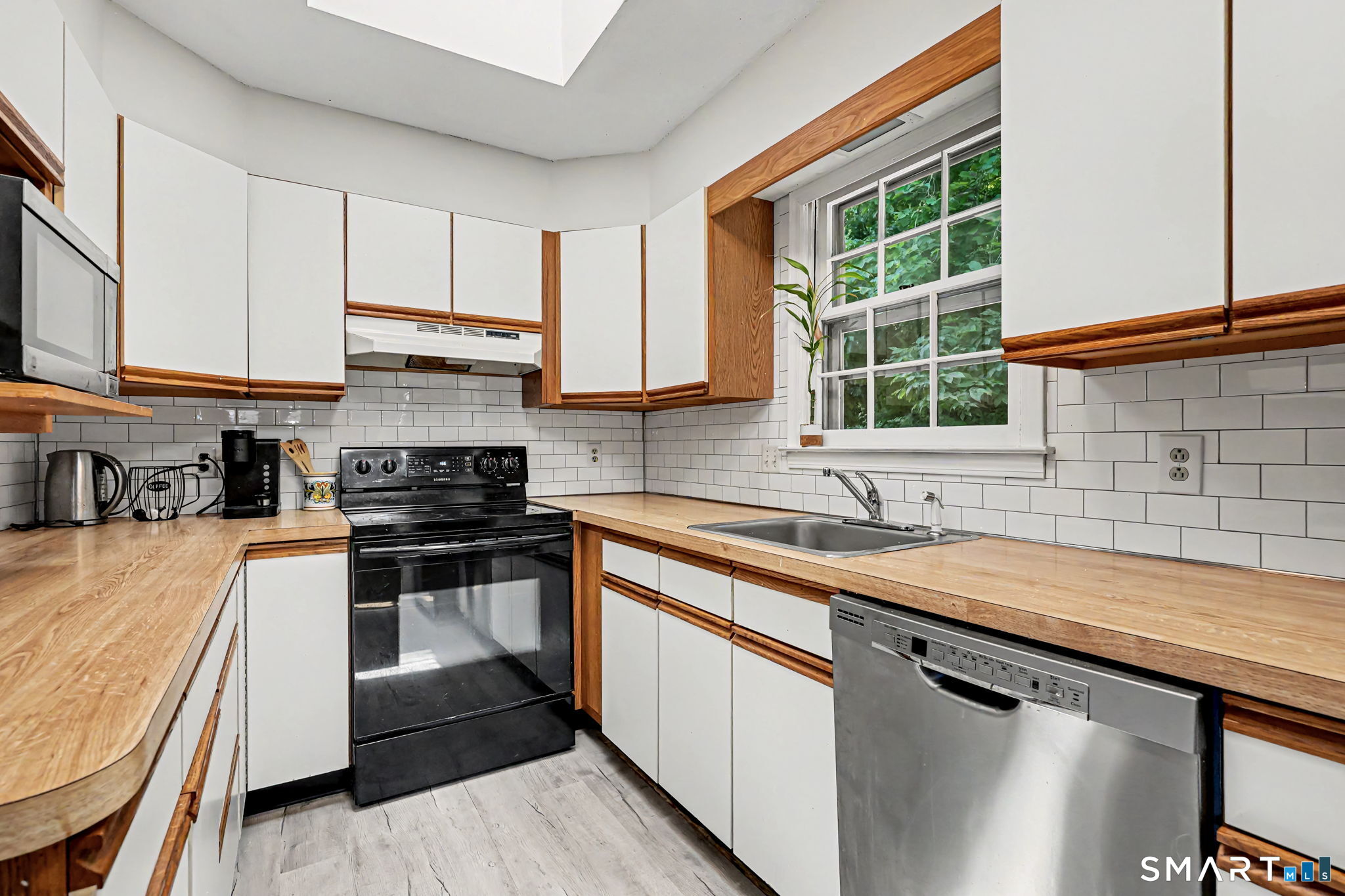 17 Fowler Terrace Milford CT 06460