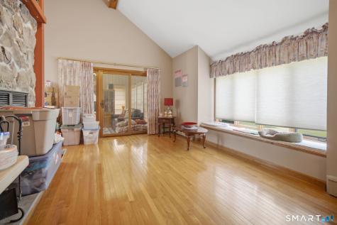 25 Oneil Road Oxford CT 06478