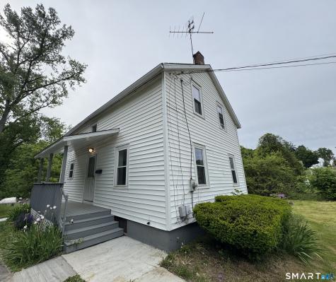 10 Center Street Windsor Locks CT 06096