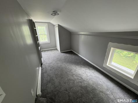 10 Center Street Windsor Locks CT 06096