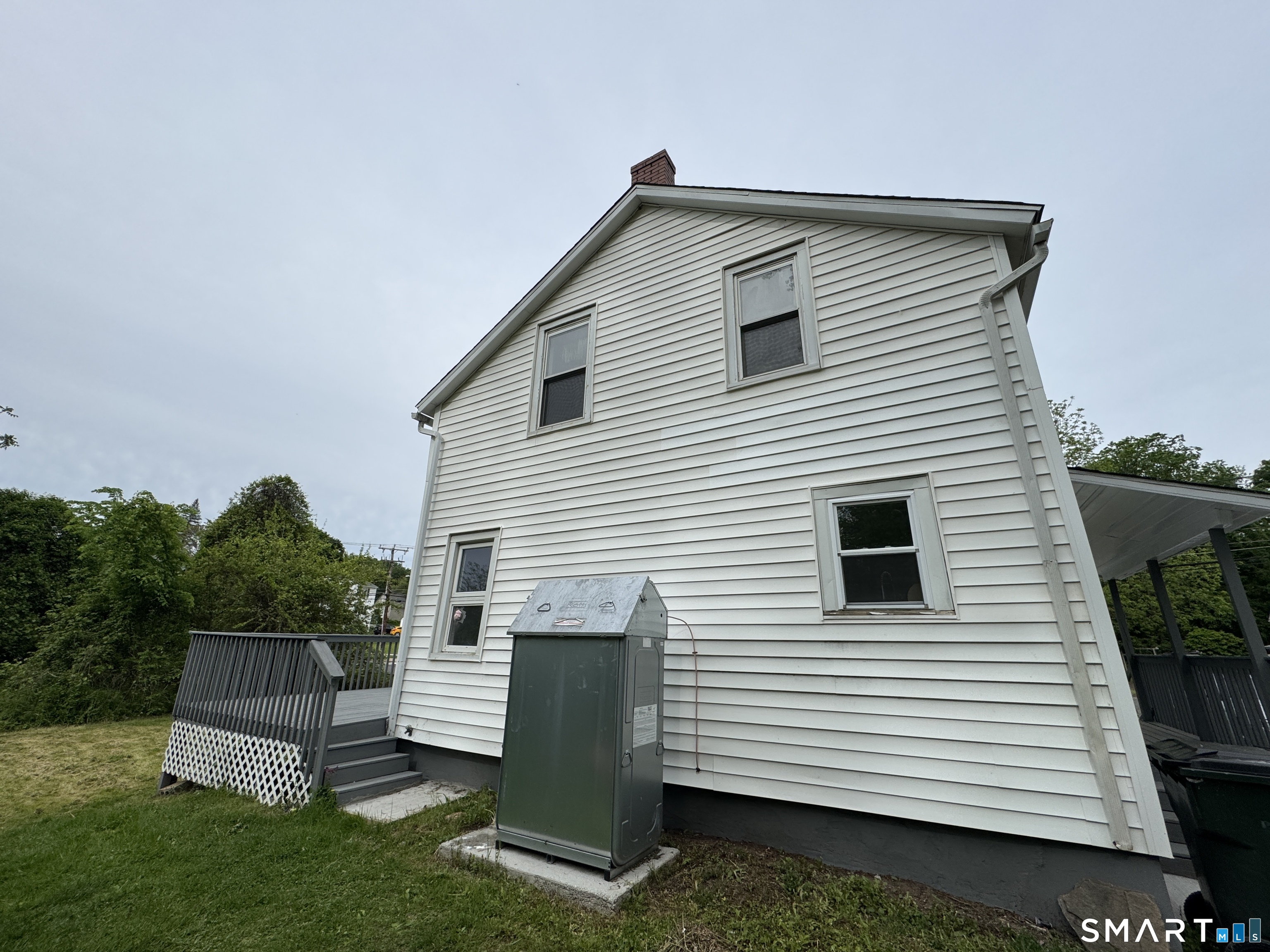 10 Center Street Windsor Locks CT 06096