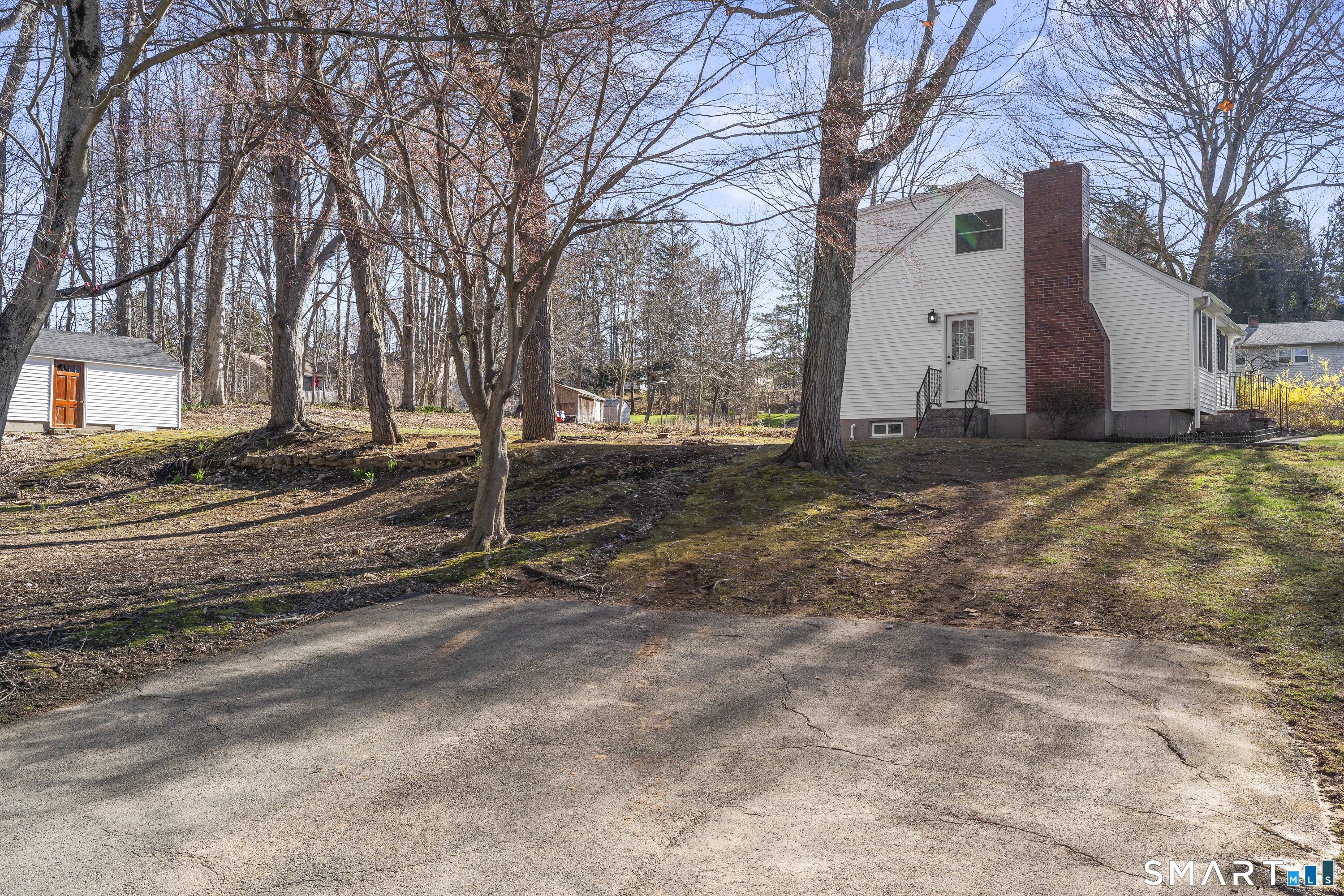 2 Burr Hill Terrace North Branford CT 06471