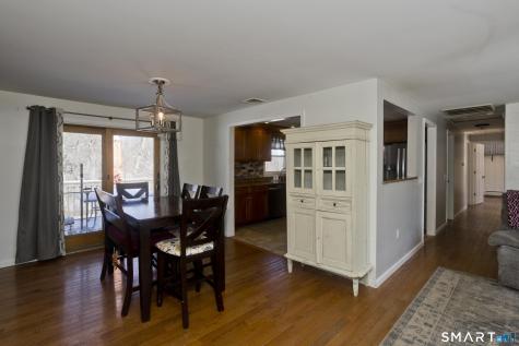 25A Queen Street Enfield CT 06082