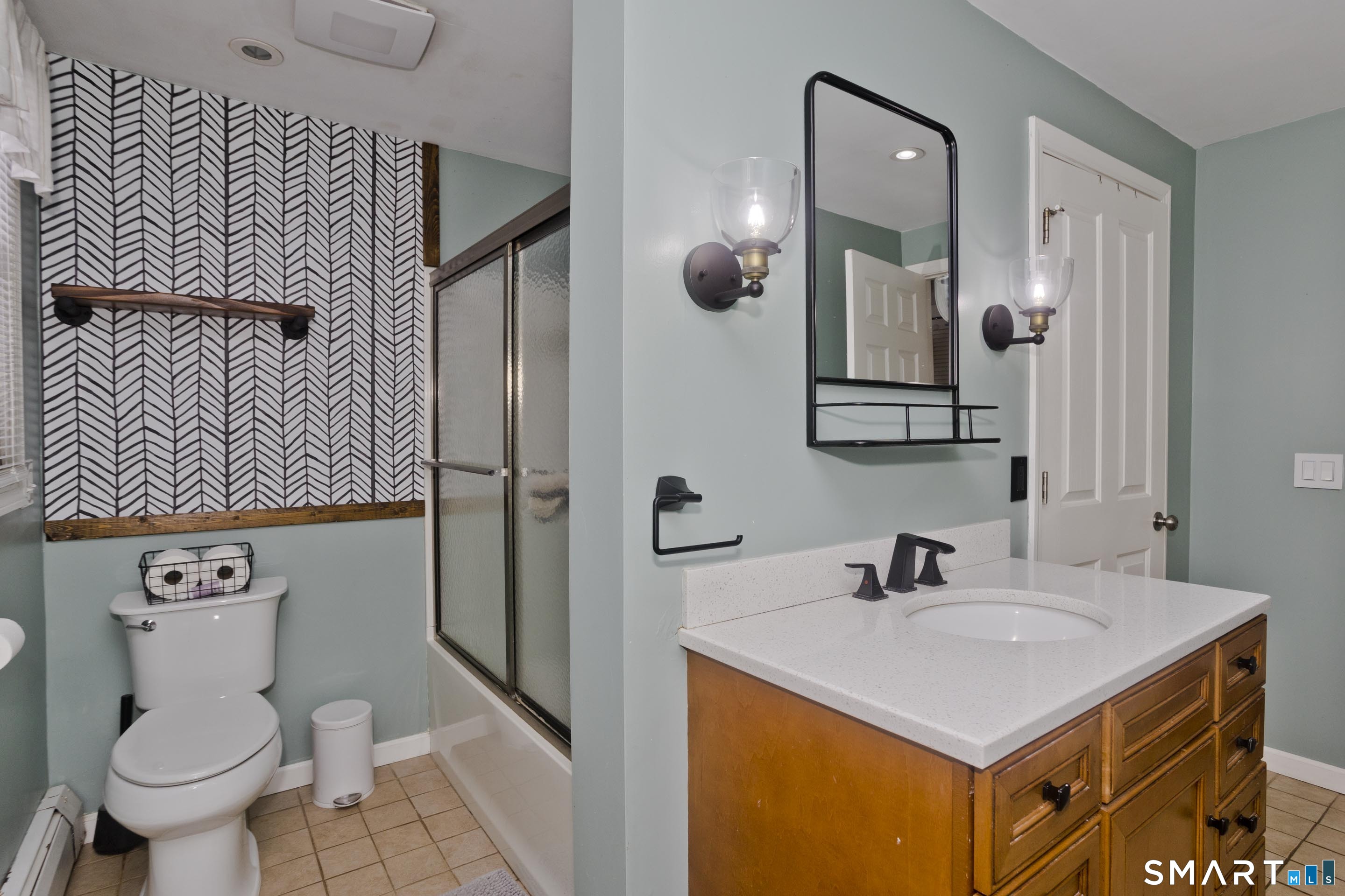 25A Queen Street Enfield CT 06082