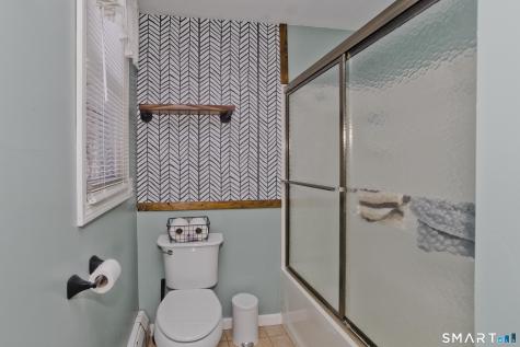 25A Queen Street Enfield CT 06082