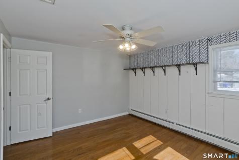 25A Queen Street Enfield CT 06082