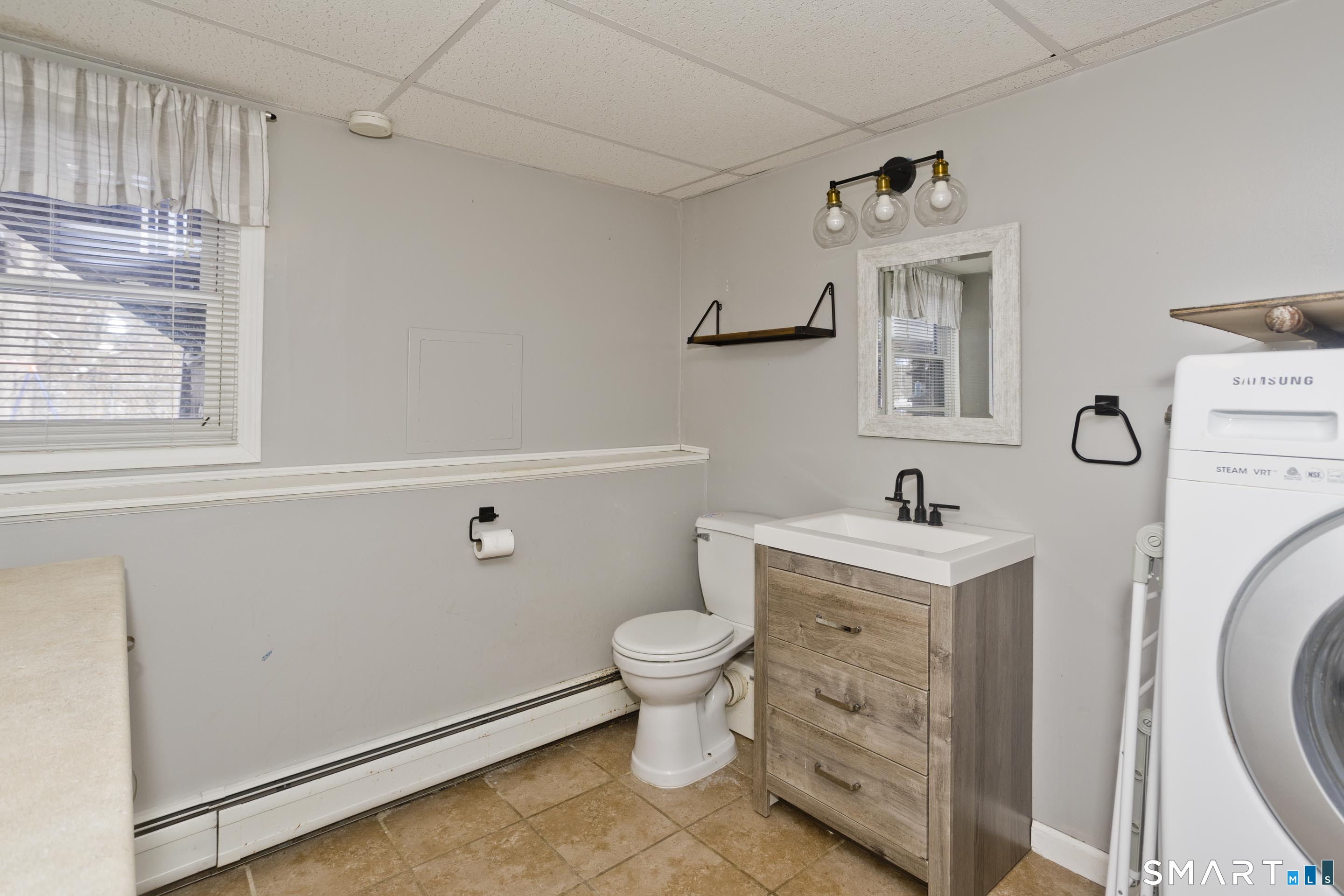 25A Queen Street Enfield CT 06082