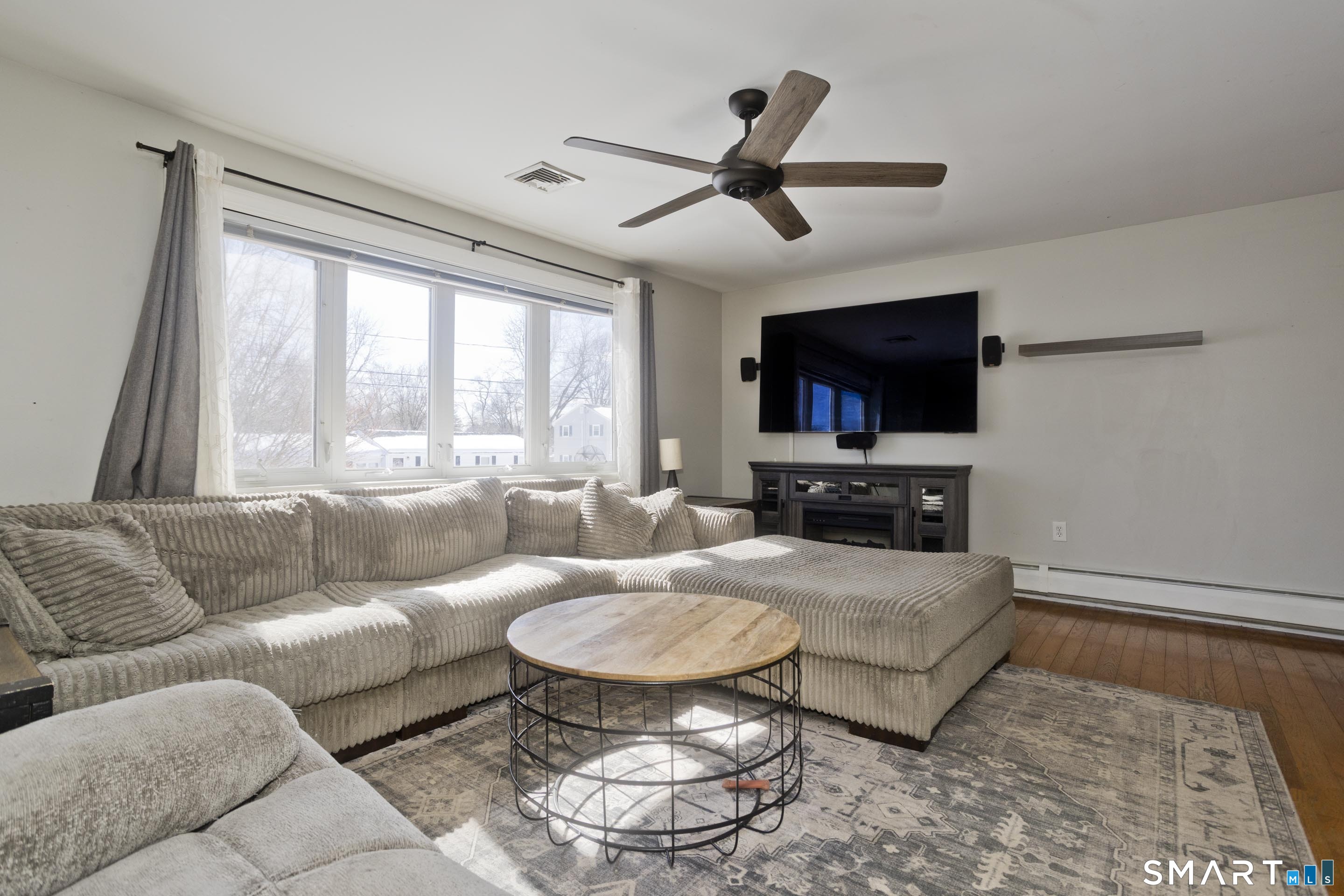 25A Queen Street Enfield CT 06082