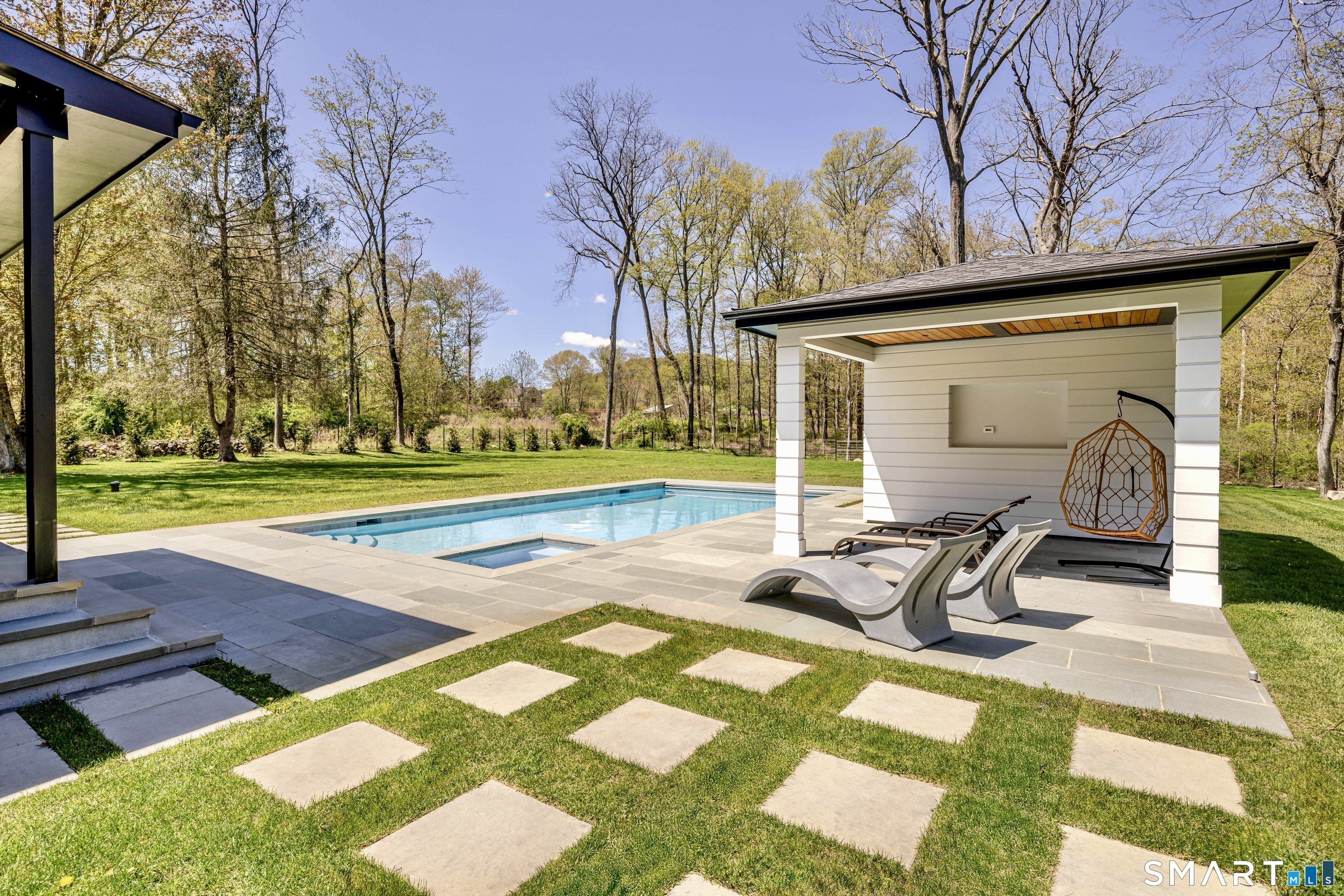 27 Old Oak Road Easton CT 06612