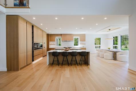 27 Old Oak Road Easton CT 06612