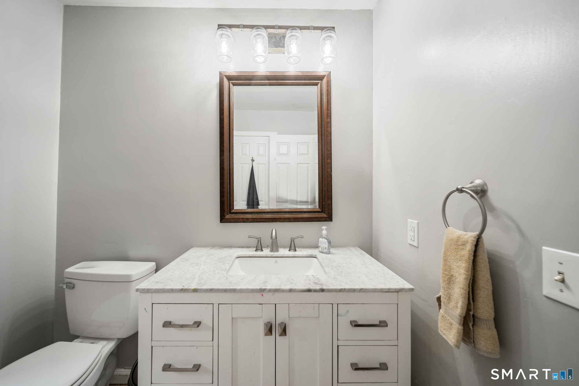189 Flanders Road Bethlehem CT 06751