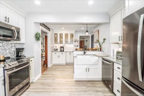 8 Great Meadow Road Danbury CT 06811