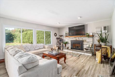 8 Great Meadow Road Danbury CT 06811